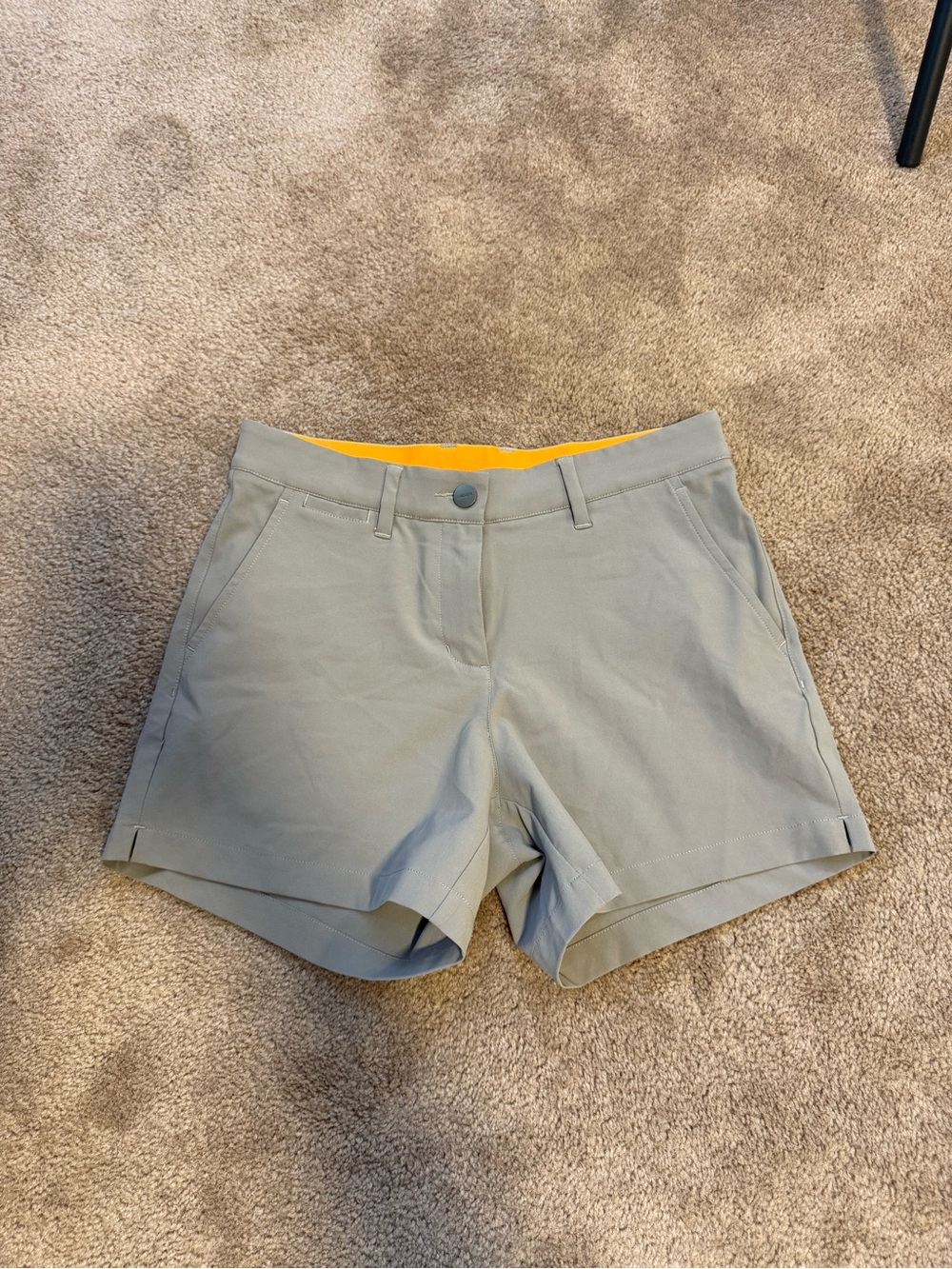 Macade golf shorts